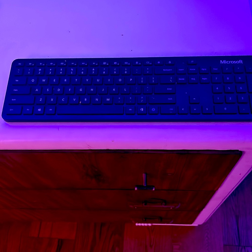 Microsoft wireless Bluetooth keyboard